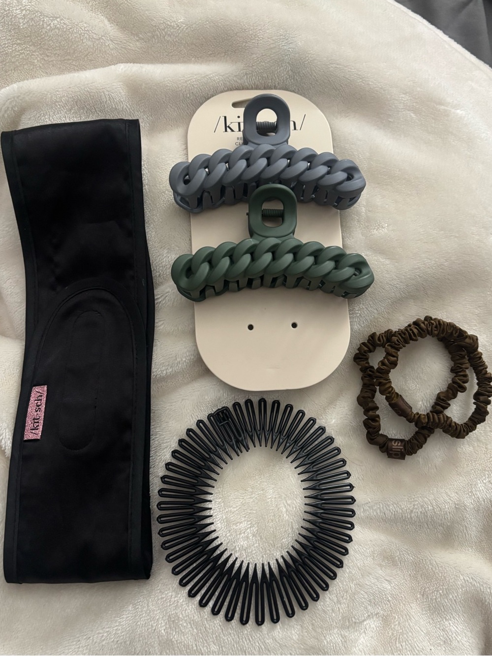 Kitsch & Slip Hair bundle - Picture 2 of 9